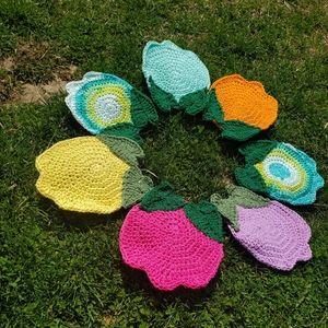 🧶10 Crocheted Tulip Hot Pads